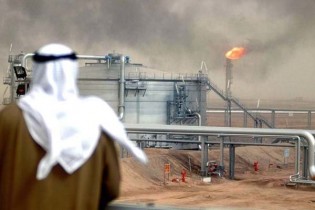 عربستان دلار را از معاملات نفتی با آمریکا حذف می‌کند