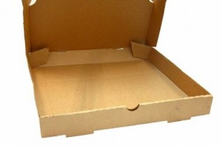 سرو پیتزا در کاغذهای ۳ بار بازیافت‌شده!