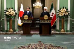 روحانی: آغازگر هیچ جنگی حتی با آمریکا نخواهیم بود/شینزو آبه: درباره کاهش تنش‌ها گفت‌وگو کردیم