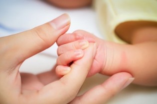 مرگ یک مادر یا نوزاد هر ۱۱ ثانیه در جهان