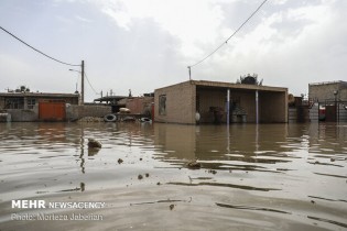 ۳۵ مدرسه در مناطق سیل زده خوزستان در حال احداث است