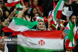 نماینده تهران خواستار فروش بلیت ورزشگاه بدون ظرفیت محدود برای زنان شد