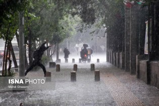 بارش شدید باران در غرب کشور