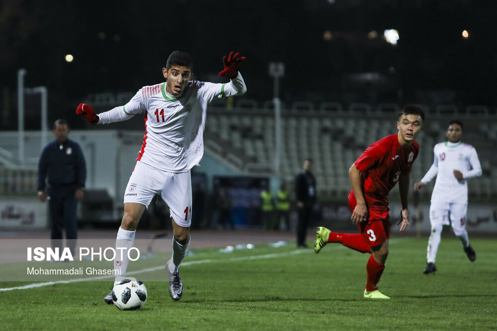 دیدار فوتبال تیم‌های ملی جوانان ایران و قرقیزستان