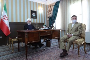 روحانی: مردم طرح فاصله‌گذاری اجتماعی را رعایت کنند تا این روزهای سخت را پشت سربگذاریم