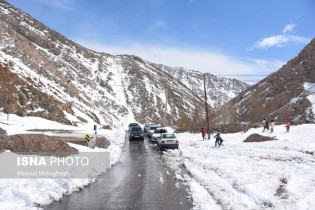 برف بهاری در جاده‌های 2 استان