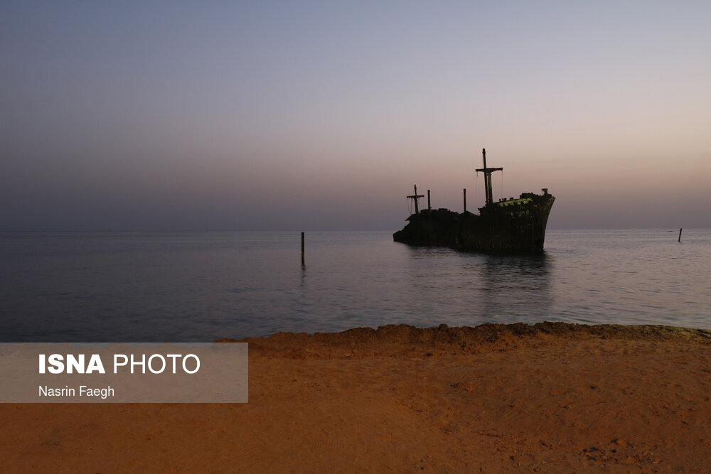 کشتی یونانی یکی از جاذبه های کردشگری و تفریحی جزیره کیش