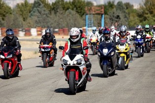رالی تور گردشگری موتورسواران در نمک آبرود برگزار می‌شود