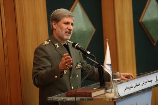 پایان تحریم های تسلیحاتی جمهوری اسلامی ایران موضوع گفتگوی وزیر دفاع با برنامه تیتر امشب