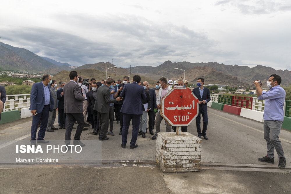بازدید وزیر راه و شهرسازی از پایانه مرز نوردوز