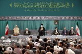 تصاویر / دیدار جمعی از مردم، مسئولان و مهمانان کنفرانس وحدت اسلامی با مقام معظم رهبری