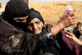 تصاویر / فرار از دست داعش با پرچم سفید
