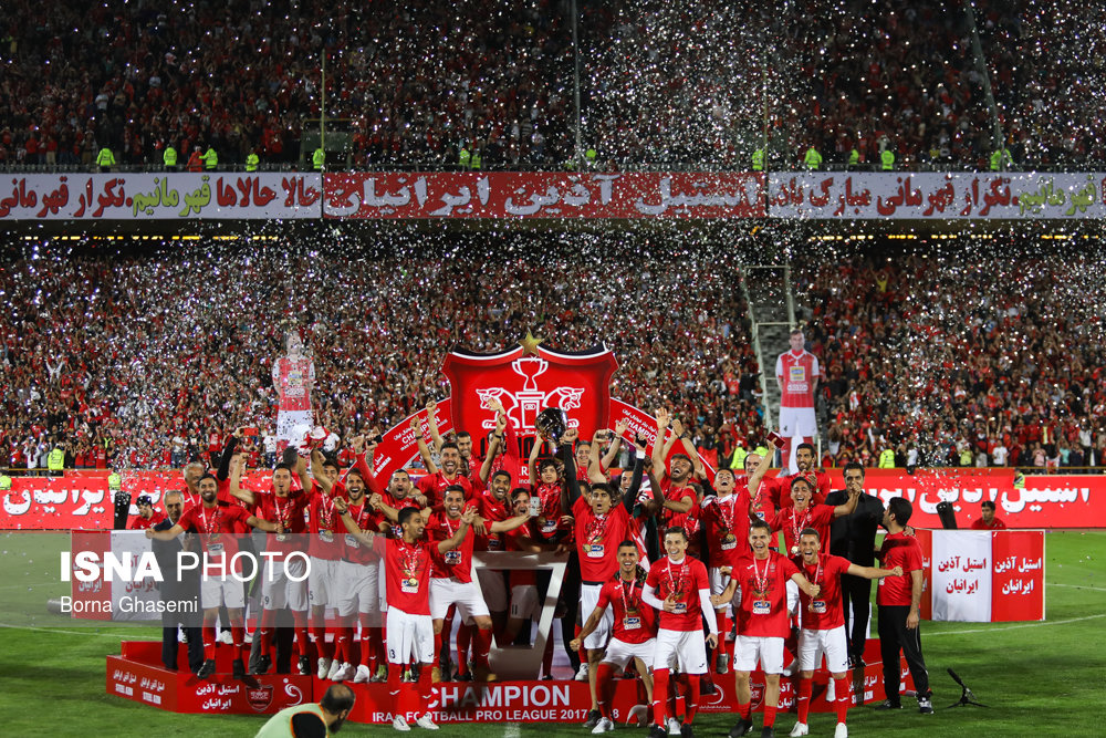 دیدار تیم‌های فوتبال پرسپولیس و سپیدرود و جشن قهرمانی پرسپولیس