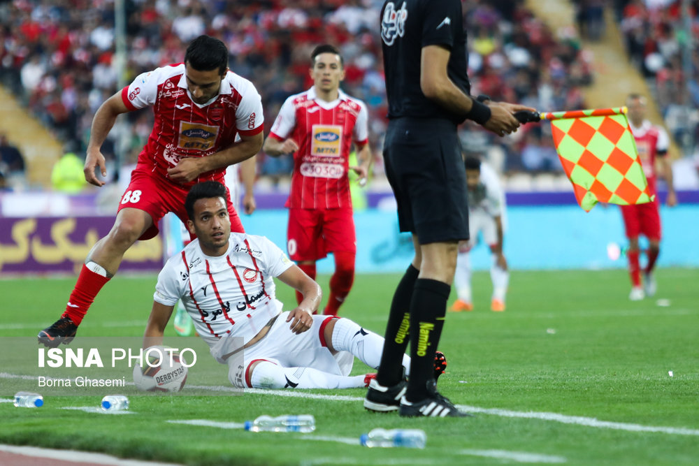 دیدار تیم‌های فوتبال پرسپولیس و سپیدرود و جشن قهرمانی پرسپولیس