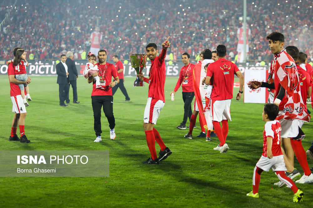 دیدار تیم‌های فوتبال پرسپولیس و سپیدرود و جشن قهرمانی پرسپولیس