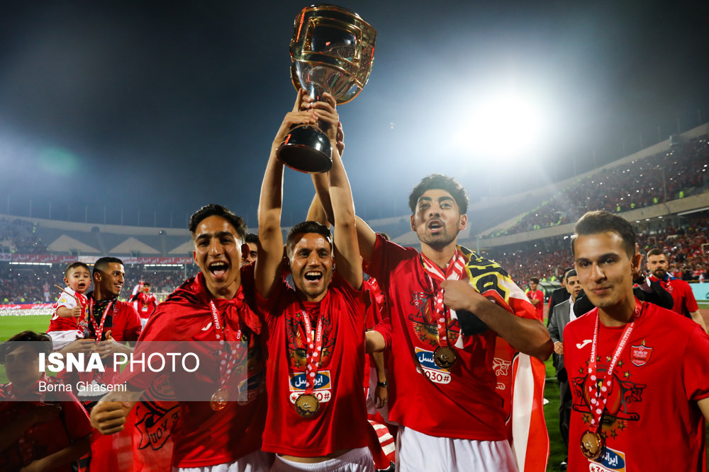 دیدار تیم‌های فوتبال پرسپولیس و سپیدرود و جشن قهرمانی پرسپولیس