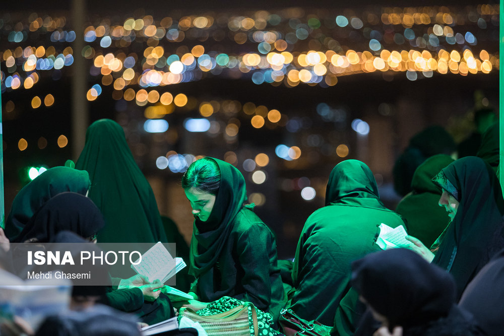 شب بیست و یکم ماه مبارک رمضان - مقبره شهدای گمنام در آبشار تهران