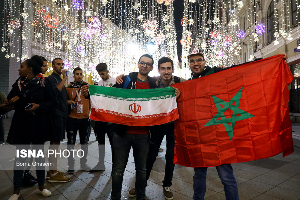 شادی هواداران تیم های حاضر در جام جهانی در میدان سرخ مسکو