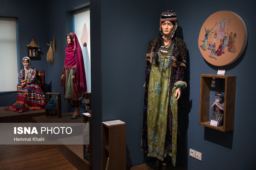 رونمایی از عروسک های محلی گراش در موزه عروسک و فرهنگ ایران