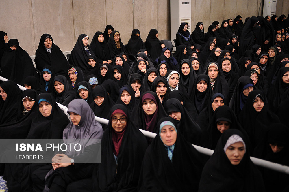 دیدار رئیس و نمایندگان مجلس شورای اسلامی و مسئولان و کارکنان قوه مقننه با مقام معظم رهبری