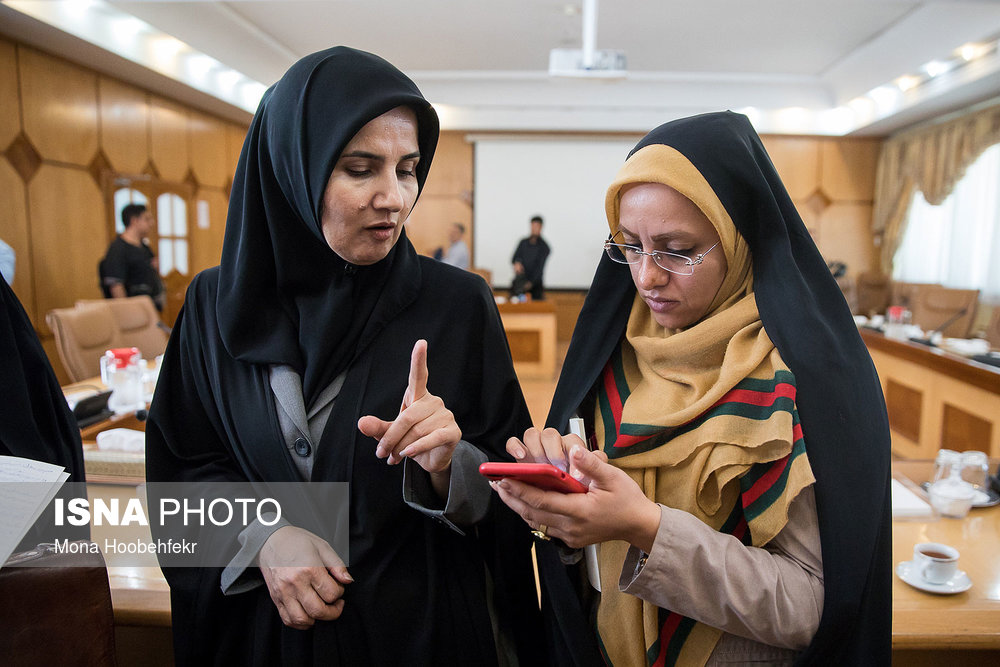 لعیا جنیدی، معاون حقوقی رئیس جمهور در حاشیه نشست خبری