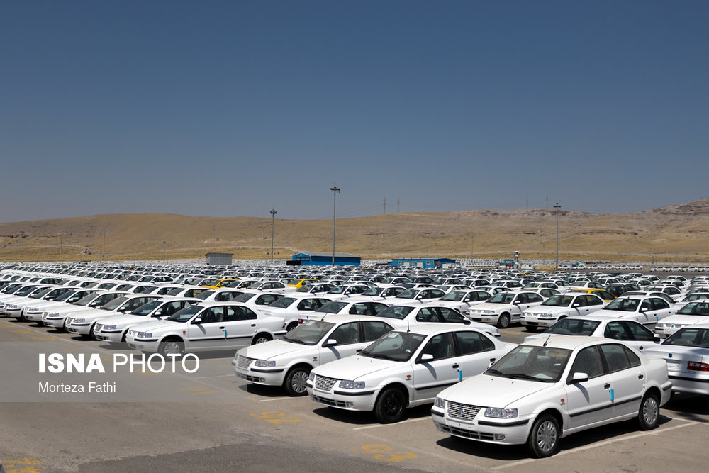 انبار احتکار خودرو در شهرستان آذرشهر