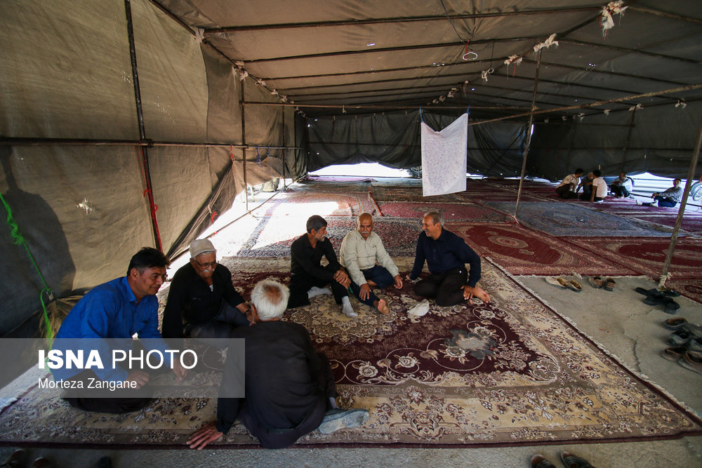 تجمع تعدادی از کشاورزان شرق اصفهان