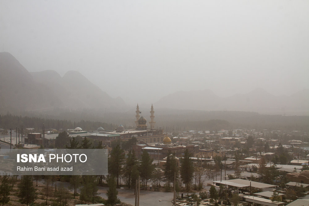 گرد و غبار و آلودگی هوای کرمان