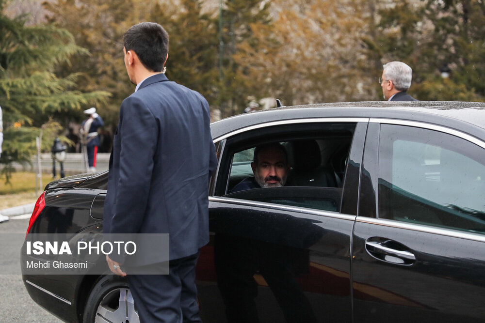 مراسم استقبال رسمی روحانی از نخست وزیر ارمنستان