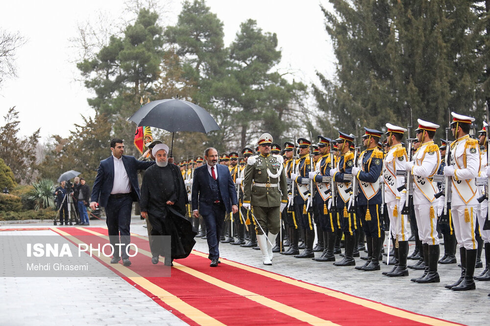 مراسم استقبال رسمی روحانی از نخست وزیر ارمنستان