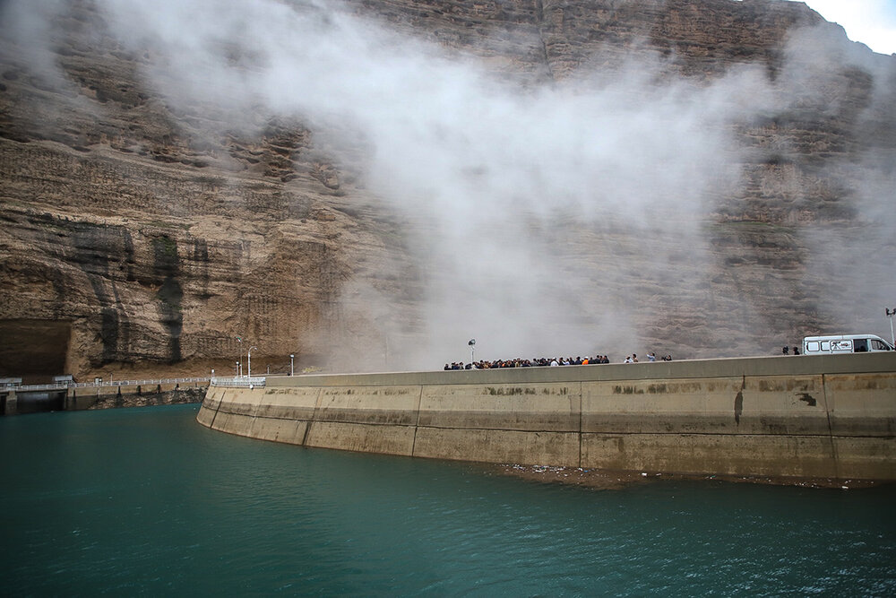 بازدید جهانگیری از سد دز در استان خوزستان