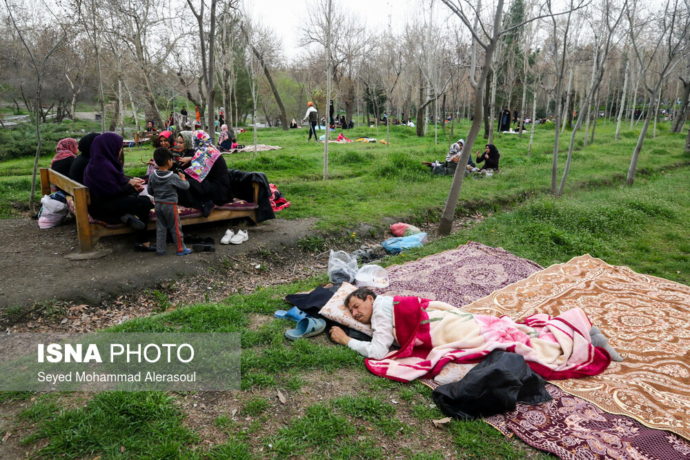 روز طبیعت در بوستان های ملت و وکیل آباد مشهد