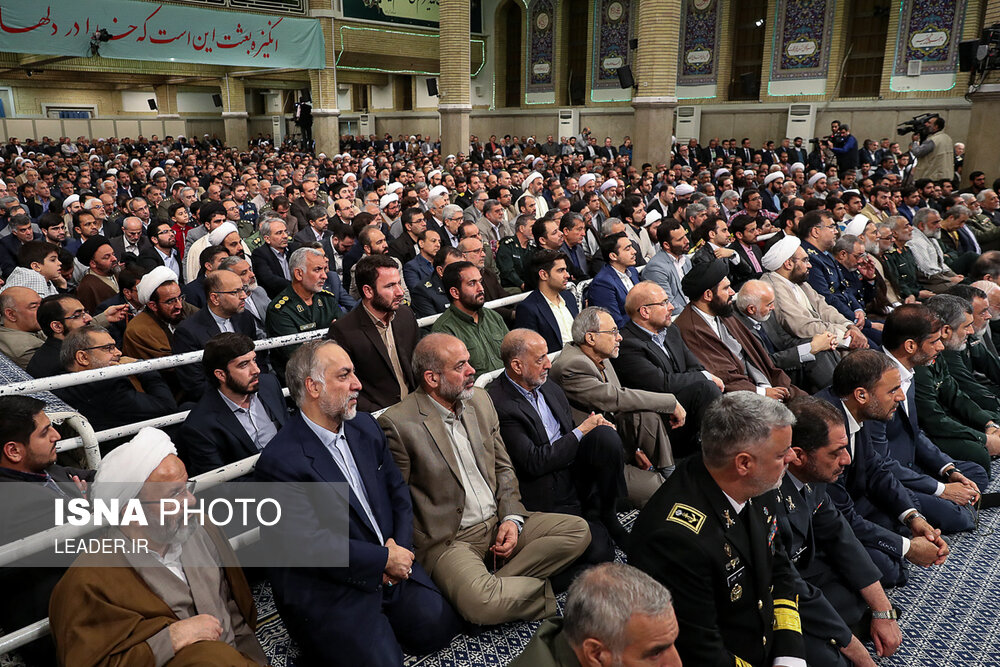 دیدار مسئولان نظام، سفیران کشورهای اسلامی و قشرهای مختلف مردم به‌مناسبت عید مبعث با مقام معظم رهبری