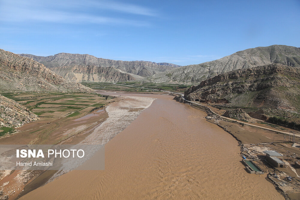 روستاهای خسارت دیده در حومه جاده خرم آباد به پل دختر