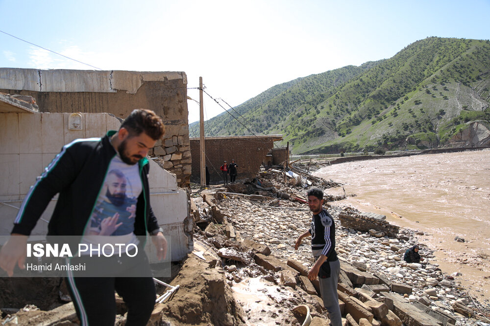 روستاهای خسارت دیده در حومه جاده خرم آباد به پل دختر