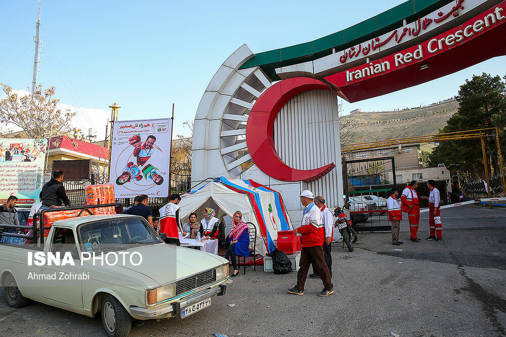 بسته بندی اقلام ضروری اهدایی مردم در لرستان