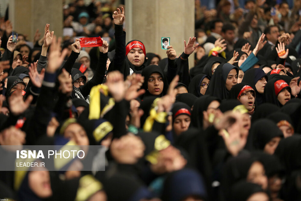 دیدار هزاران نفر از دانشجویان و دانش‌آموزان در آستانه ۱۳ آبان روز ملی مبارزه با استکبار جهانی با مقام معظم رهبری