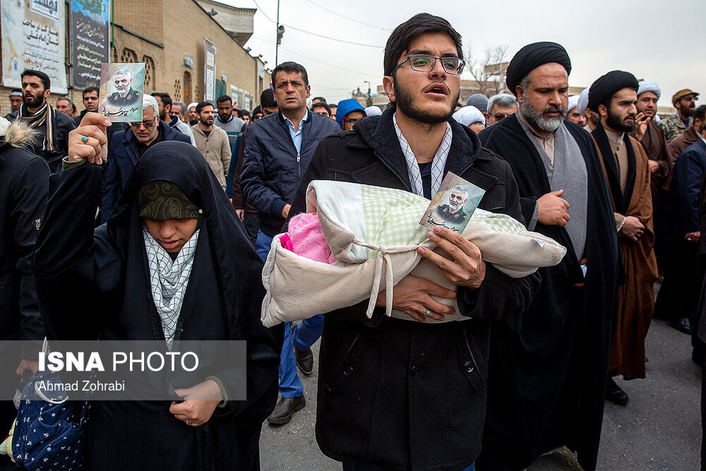 راهپیمایی مردم قم در پی شهادت سردار سپهبد شهید قاسم سلیمانی