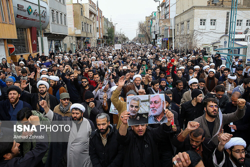 راهپیمایی مردم قم در پی شهادت سردار سپهبد شهید قاسم سلیمانی