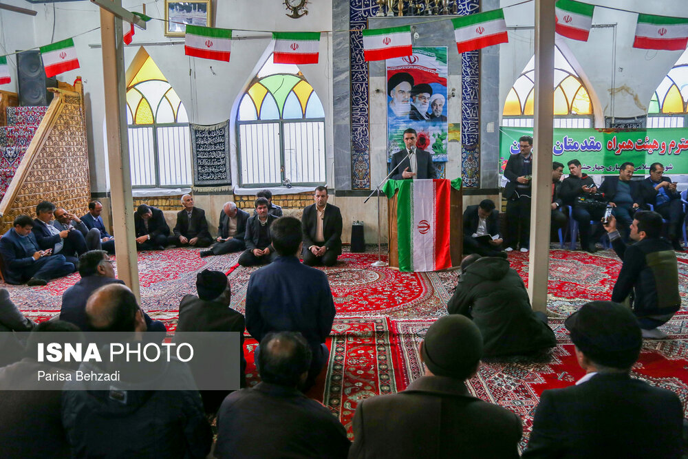 دیدار مردم روستای چهارچشمه شهرستان خمین با استاندار مرکزی