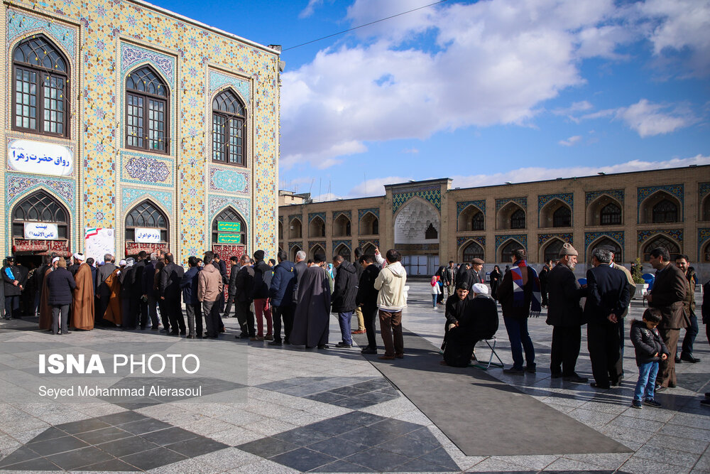 انتخابات یازدهمین دوره مجلس شورای اسلامی در حرم مطهر رضوی