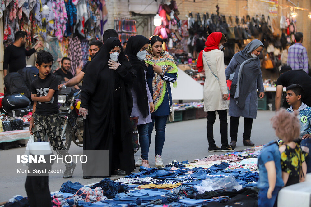 خیابان شهید علی الهدی معروف به بازار پاکستانی ها، یکی از شلوغ ترین بازار در مرکز شهر اهواز در شرایط کرونایی