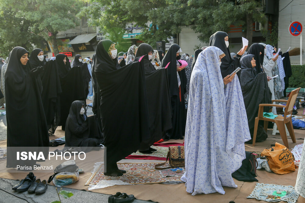 اقامه نماز عیدسعید فطر در مسجد حاج آقا صابر اراک