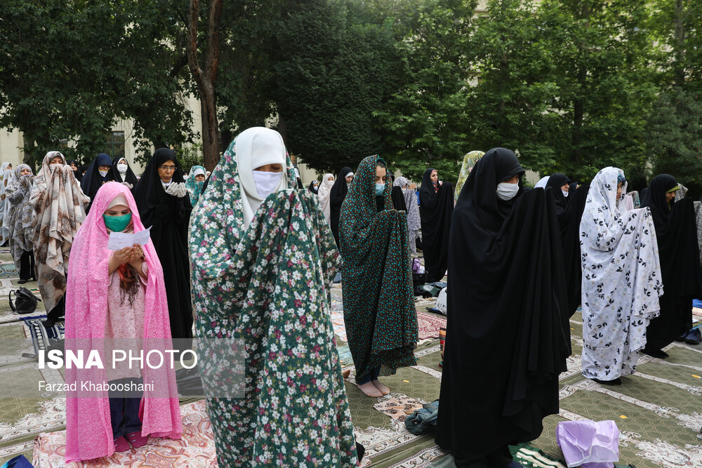 اقامه نماز عیدسعید فطر - دانشگاه تهران