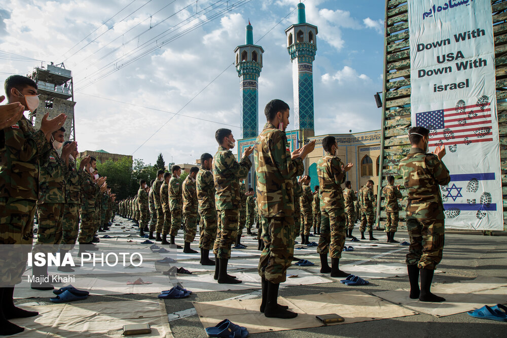 اقامه نماز عید سعید فطر - دانشگاه افسری امام علی (ع)