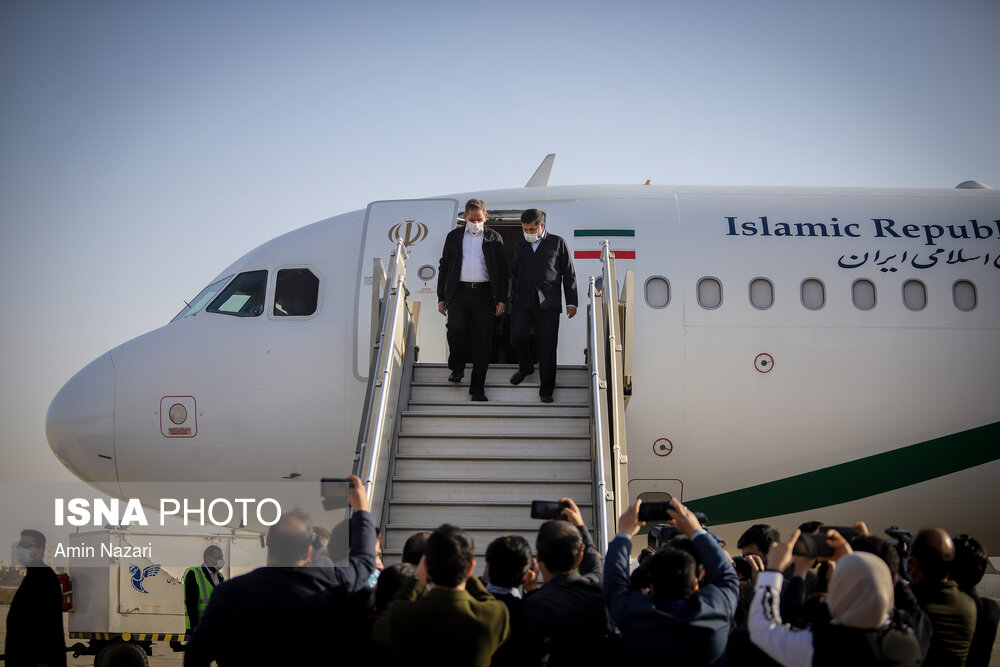 ورود اسحاق جهانگیری، معاون اول رئیس جمهور به فرودگاه آبادان