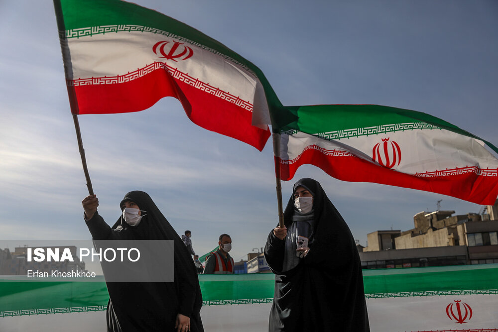 ساعات اولیه راهپیمایی روز ۲۲ بهمن چهل و دومین سالروز پیروزی شکوهمند انقلاب اسلامی - تهران