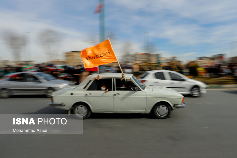 راهپیمایی روز ۲۲ بهمن چهل و دومین سالروز پیروزی شکوهمند انقلاب اسلامی - اراک