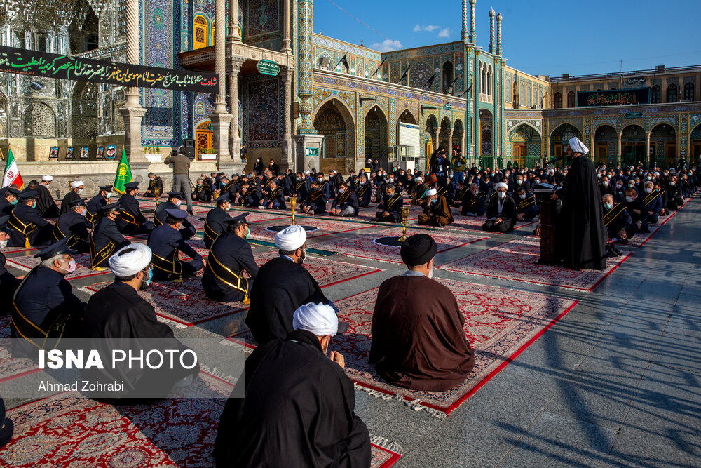 آیین خطبه خوانی خادمان حرم کریمه اهل بیت(ع) در روز شهادت امام کاظم(ع)