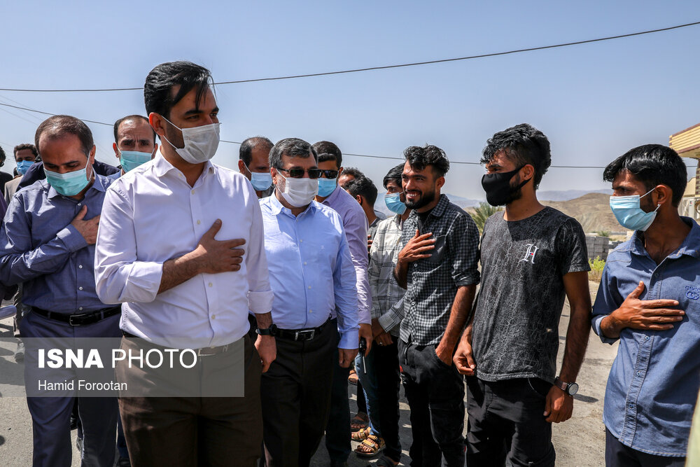 سفر جهرمی وزیر ارتباطات و فناوری اطلاعات به روستاهای شهرهای بشاگرد و جاسک استان هرمزگان